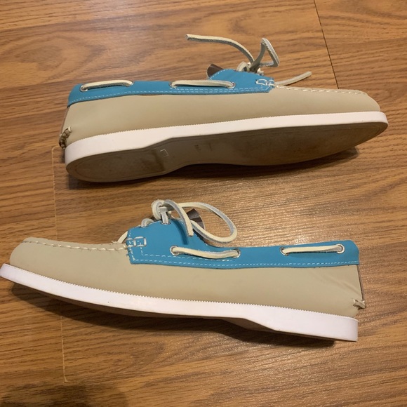 GH Bass & Co women’s loafers size 7 1/2 M - Picture 2 of 8